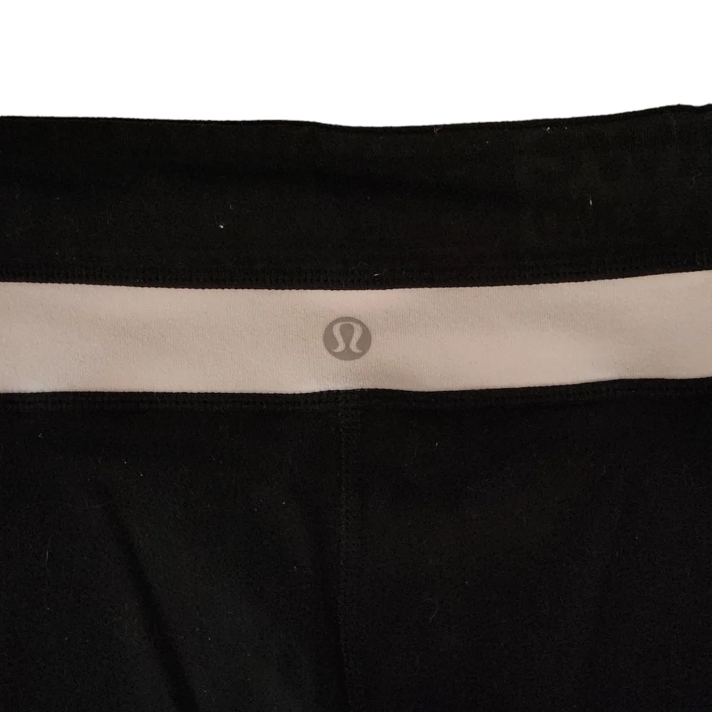Lululemon Reversible Flare Leggings - Black & White - Picture 10 of 11
